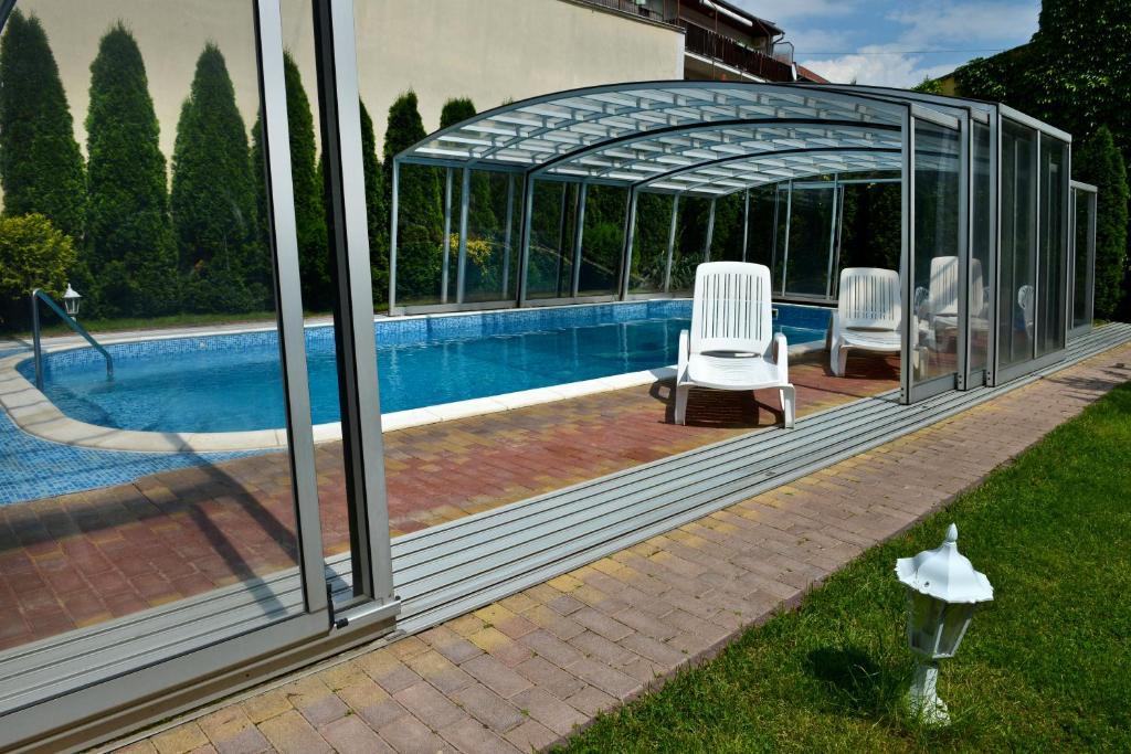Bl Luxus Apartman Сегед Екстериор снимка