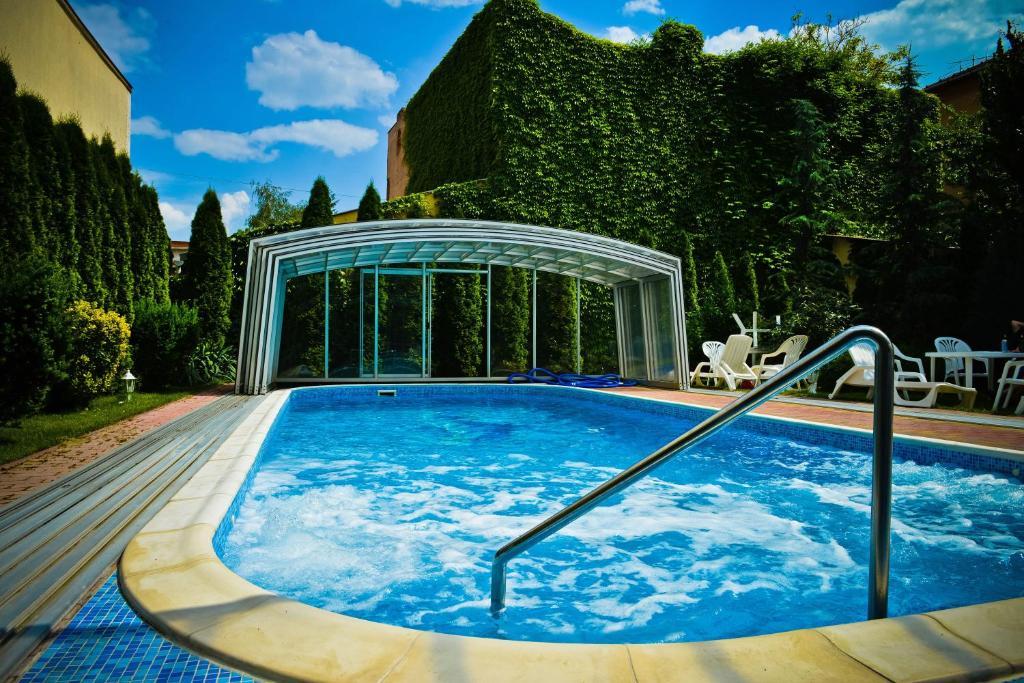 Bl Luxus Apartman Сегед Екстериор снимка