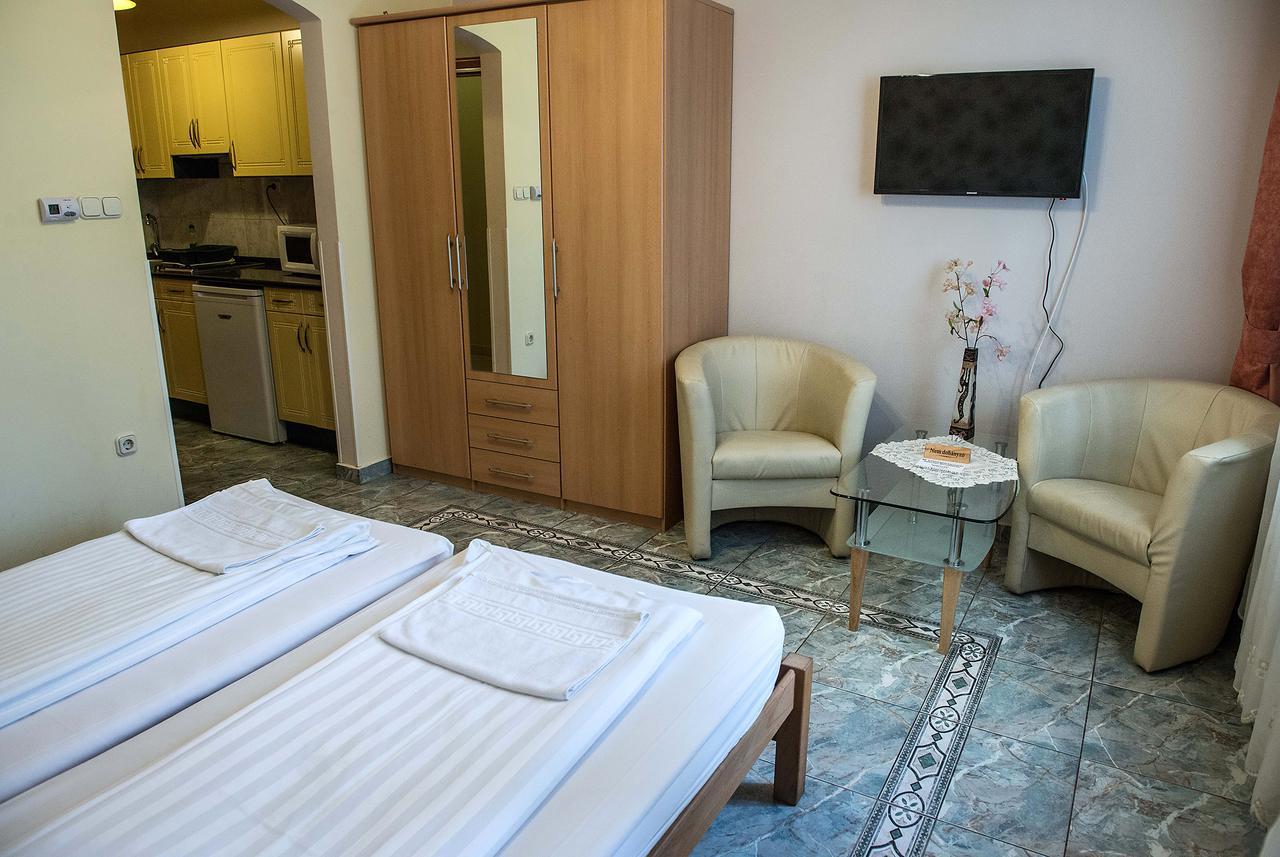 Bl Luxus Apartman Сегед Екстериор снимка