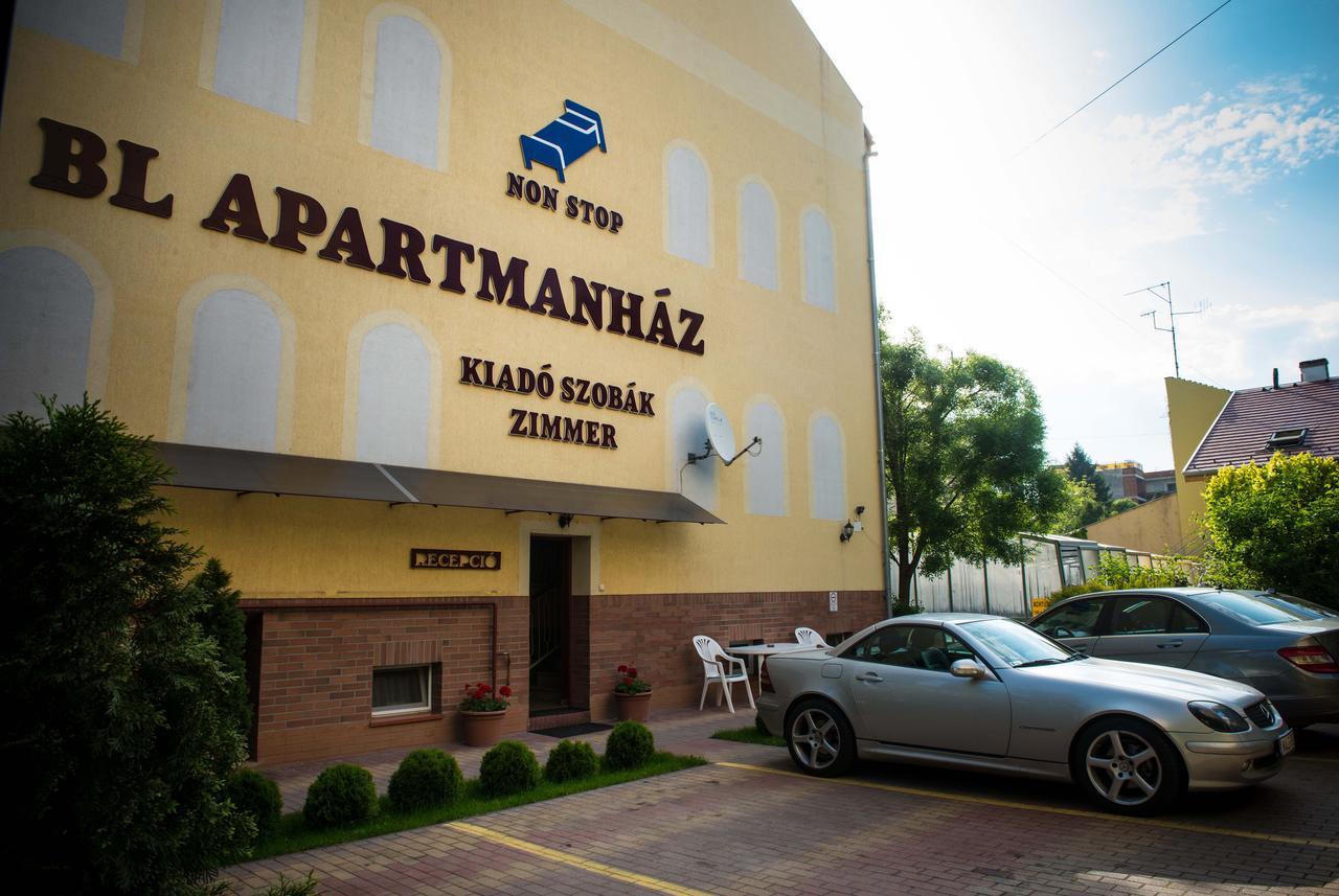 Bl Luxus Apartman Сегед Екстериор снимка