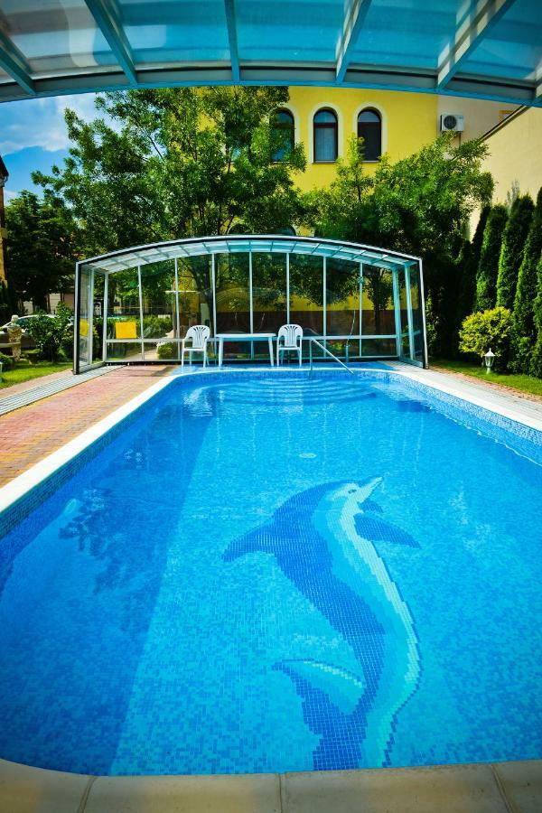 Bl Luxus Apartman Сегед Екстериор снимка